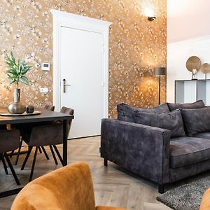 Stadsvilla Tilburg luxe 5 sterren appartement, Wilhelmina